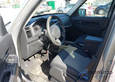 2009 Jeep Liberty Sport from USA, damaged, VIN 1J8GP28K29W541288